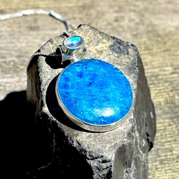 Apatite & Moonstone Necklace - Picture 8 of 14